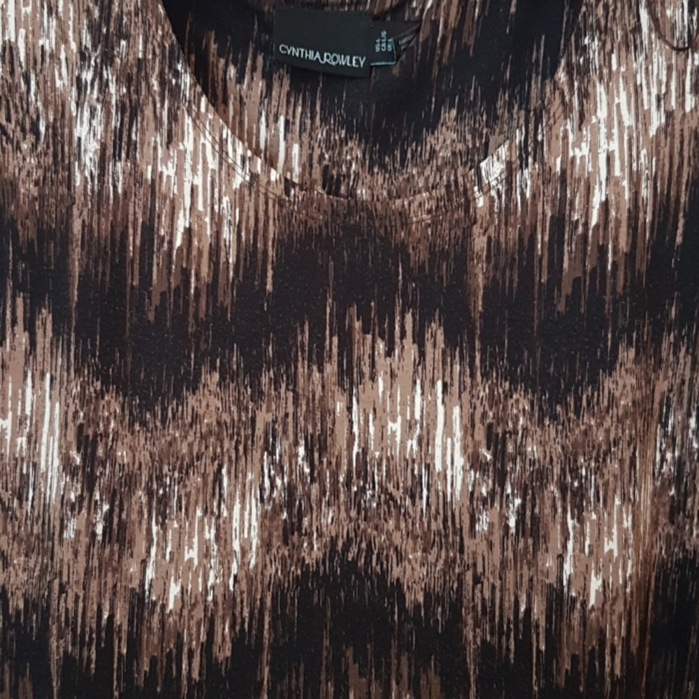 Dress - Picture 2 of 4